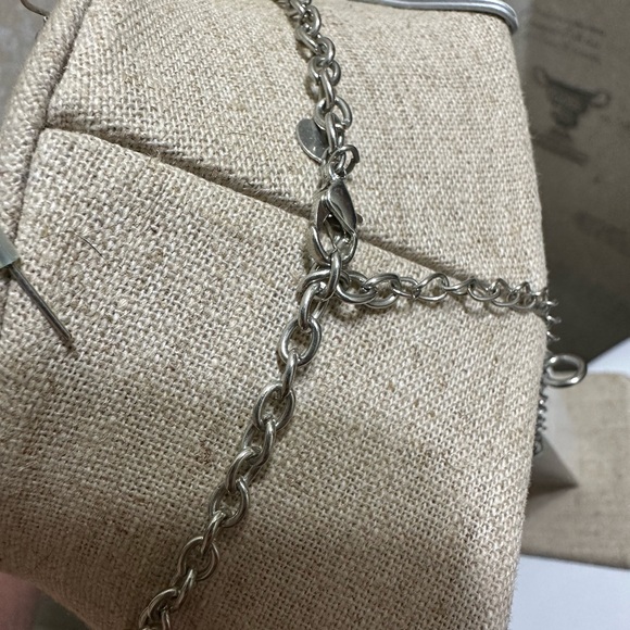 Shell and silver necklace earrings and bracelet - Picture 5 of 5